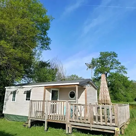 Kamp alanı 3 Etoiles - Piscine - Ccbefde Antonne-et-Trigonant