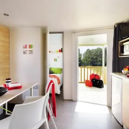 Kamp alanı 3 Etoiles - Piscine - Ccbefde