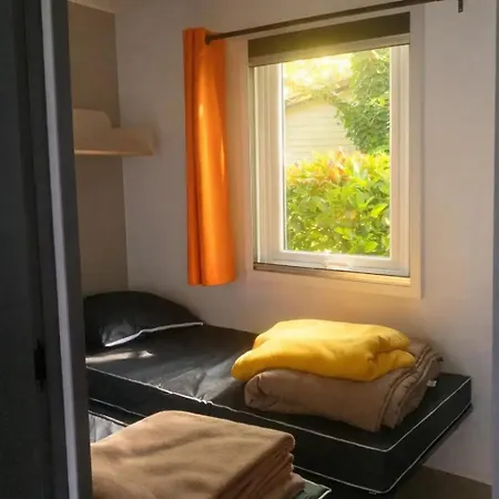 3 Etoiles - Piscine - Ccbefde