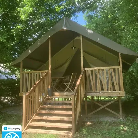 Kamp alanı 3 Etoiles - Piscine - Ccbefde Antonne-et-Trigonant