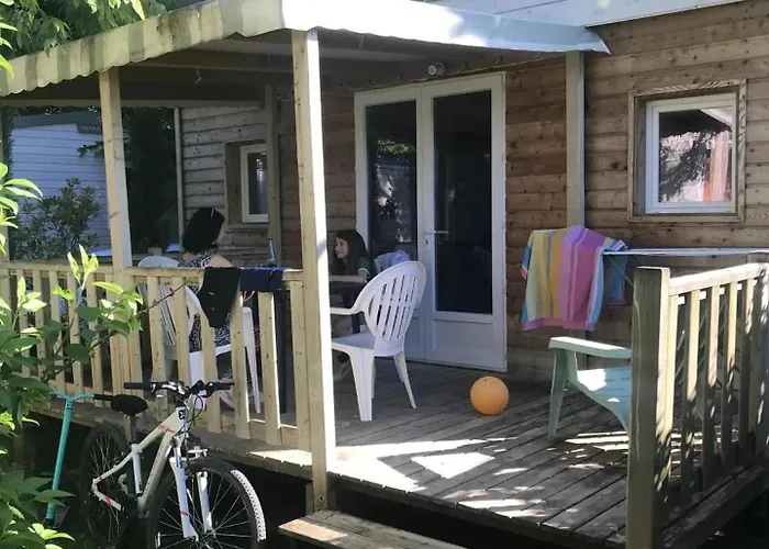 3 Etoiles - Piscine - Ccbefde 안네엣트리고난트